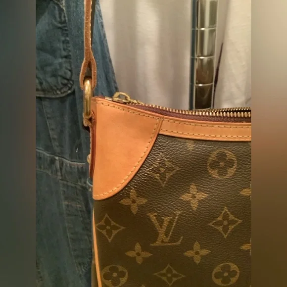 Louis Vuitton Odeon PM - Picture 12 of 16